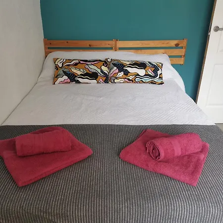 아파트 Piso Familiar De 3hab Con Piscina En